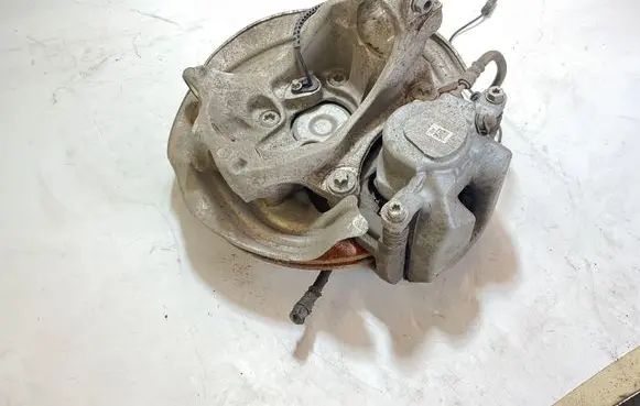 BMW 3 G20 G21 Front wheel hub 621654