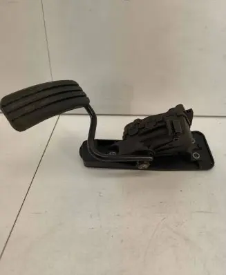 Renault Espace - Grand espace IV Accelerator throttle pedal 8200007513 6PV00811918