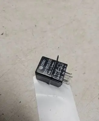 Seat Alhambra (Mk1) Other relay 701955200
