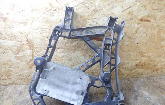 Mercedes-Benz GL X166 Rear bumper mounting bracket A1668854200
