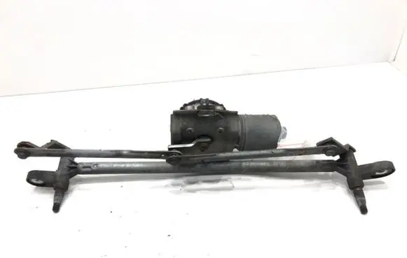Front wiper linkage and motor
