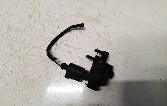 Volkswagen PASSAT CC Turbo solenoid valve 1K0906283A