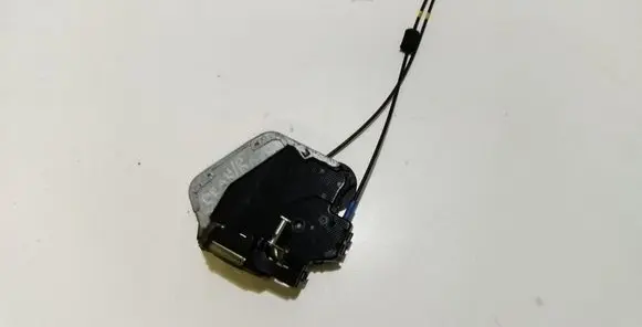 Toyota Land Cruiser (J120) Rear door lock