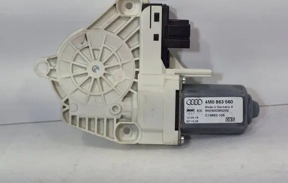 Audi Q7 4M Curtain motor 4M0863560 C19862105 992900385202
