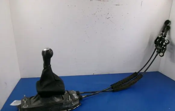 Seat Ibiza IV (6J,6P) Gear shift rod 6Q0711061E