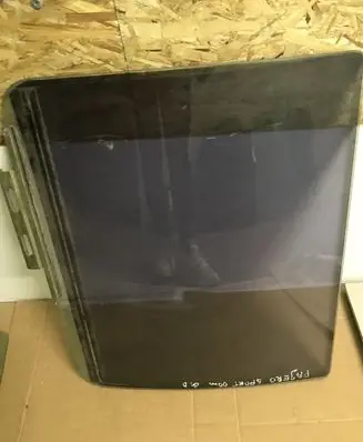 Mitsubishi Pajero Sport I Rear door window glass