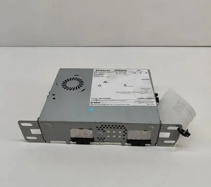 Radio/CD/DVD/GPS head unit