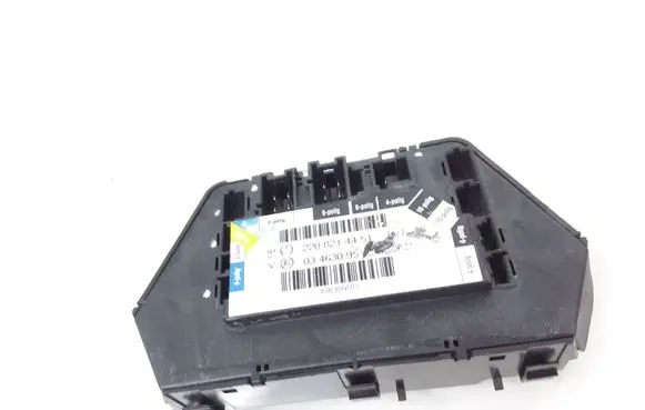 Mercedes-Benz S W220 Door control unit/module 2208214451