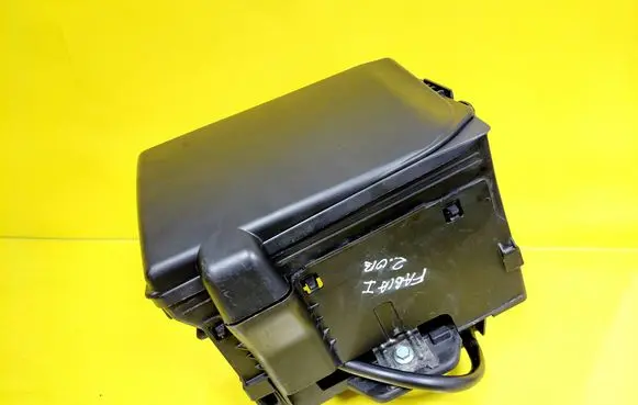 Skoda Fabia Mk1 (6Y) Battery box tray 6Q0915419B