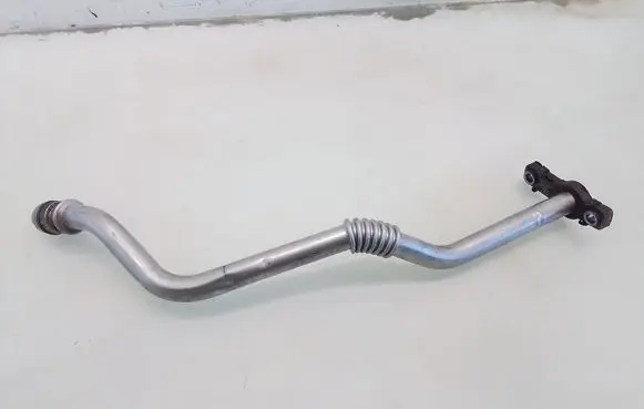 Peugeot 2008 II Turbo turbocharger oiling pipe/hose 9832926080