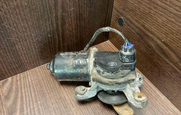 Toyota Corolla E110 Wiper motor 8511012860 1592002700