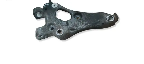 Peugeot 308 Engine mounting bracket 9672950980