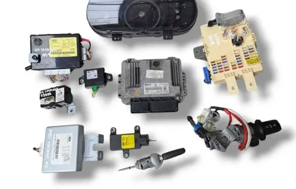 Engine ECU kit and lock set