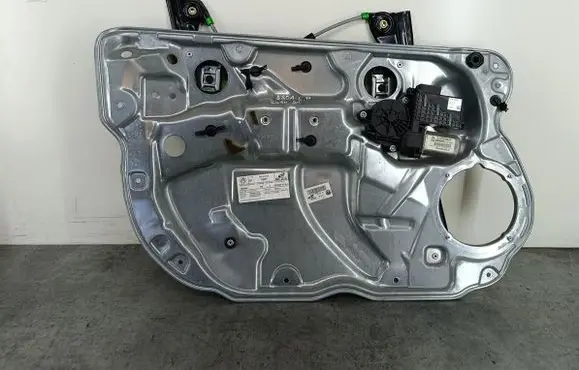 Volkswagen Polo IV 9N3 Front door window regulator with motor 