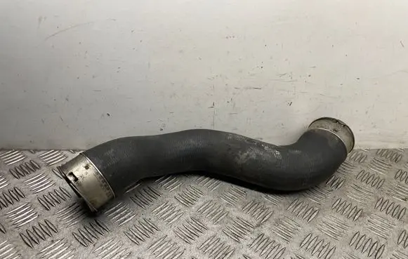 Intercooler hose/pipe