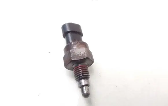 Opel Zafira B Reversing light switch sensor 55577819