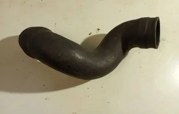 Audi A4 S4 B5 8D Intercooler hose/pipe 058145856A