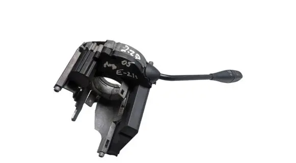 Mercedes-Benz E W211 Indicator stalk A1715402445