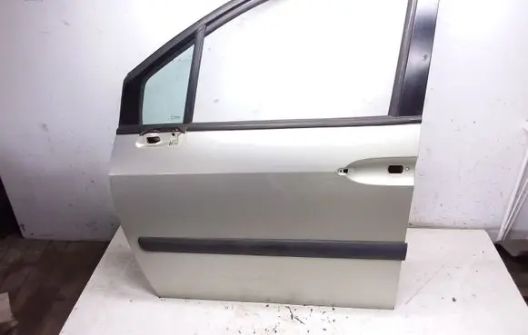Peugeot 807 Front door