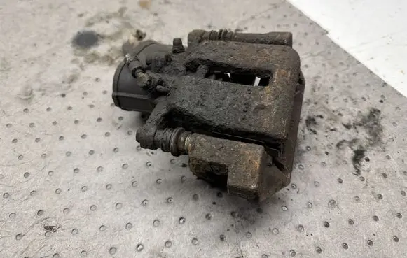 Volvo XC70 Rear brake caliper 