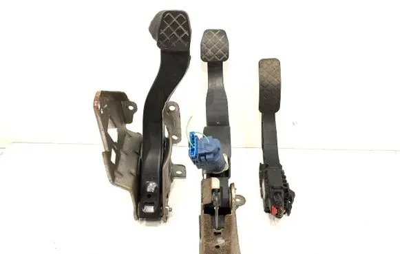 Volkswagen Up Pedal assembly 1S1721058B