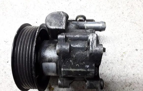 Peugeot 407 Power steering pump 9659604580