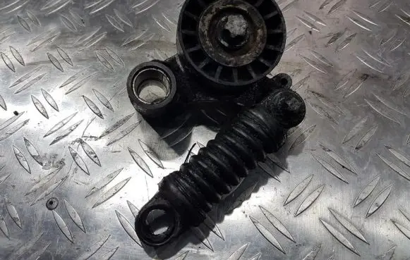Opel Corsa C Generator/alternator belt tensioner 90531965