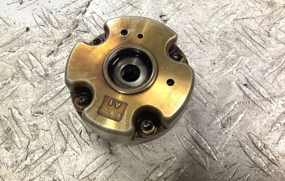 Audi A6 S6 C6 4F Camshaft pulley/ VANOS 06E109083E