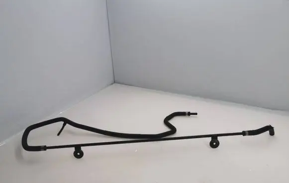 Volkswagen Touareg II Engine coolant pipe/hose 7P6122447R
