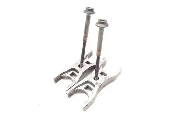Audi A3 S3 8V Fuel Injector clamp holder 04L216