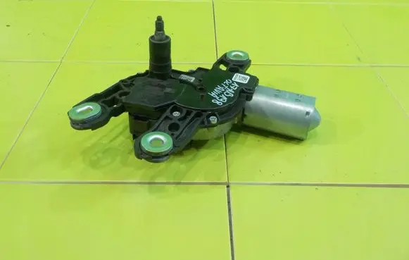 Skoda Octavia Mk3 (5E) Rear window wiper motor 5E5955711