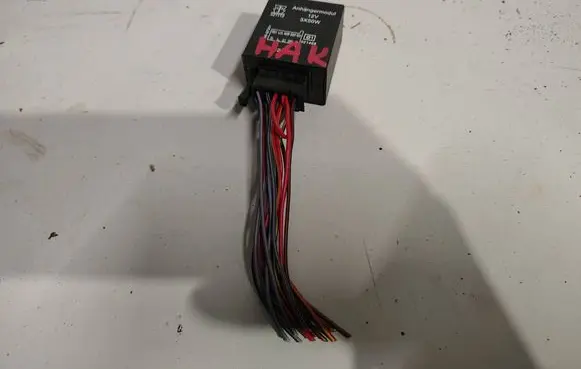 Vauxhall Meriva B Tow bar relay 