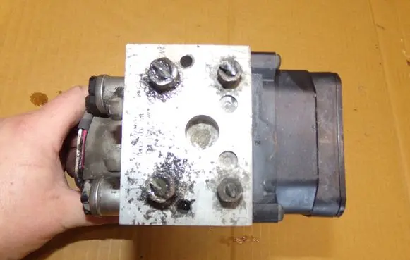 Subaru Legacy ABS Pump