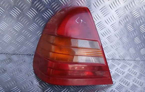 Mercedes-Benz C W202 Rear/tail lights 2028200164 33015205C1
