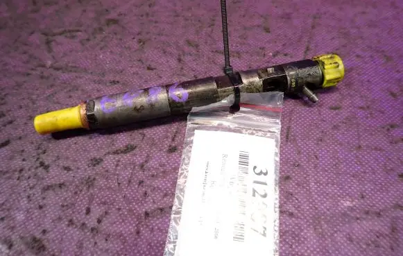 Renault Scenic II - Grand scenic II Fuel injector