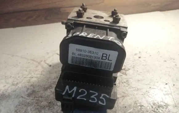 KIA Sorento ABS Pump 589103E310 0273004660