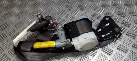 Subaru Legacy Front seatbelt NSB1072 33676YF