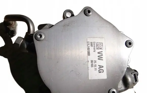 Audi A7 S7 4G Vacuum pump 07L145100D