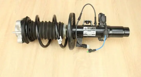 BMW 4 G22 G23 G24 G26 Front shock absorber with coil spring 6886242