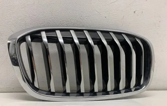 BMW 2 F46 Front bumper upper radiator grill 5A3CE54 BTA70787