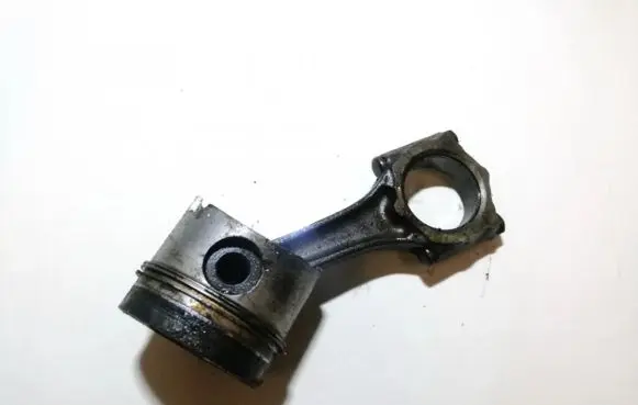 Piston with connecting rod