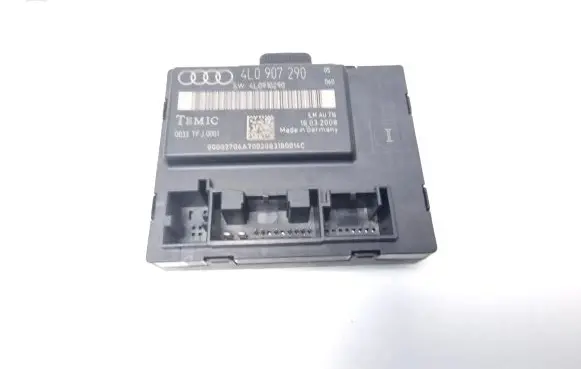 Audi Q7 4L Door control unit/module 4L0907290