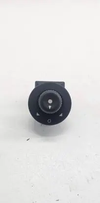 Citroen Xsara Picasso Wing mirror switch 185526