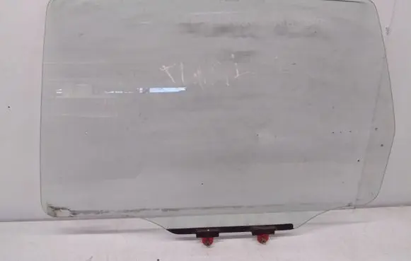 Mitsubishi Outlander Rear door window glass