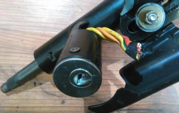 Renault Laguna I Ignition lock contact 