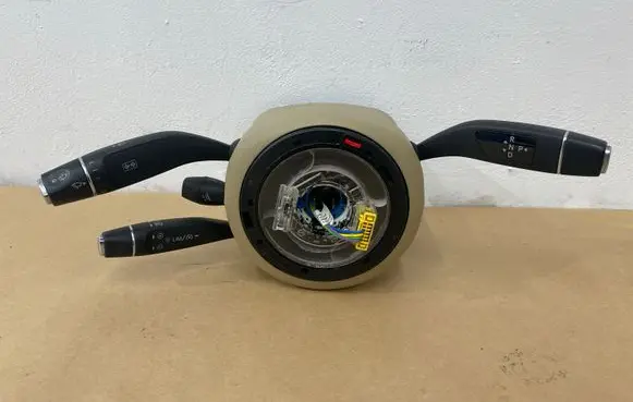 Mercedes-Benz CLS C218 X218 Wiper turn signal indicator stalk/switch A2129009606