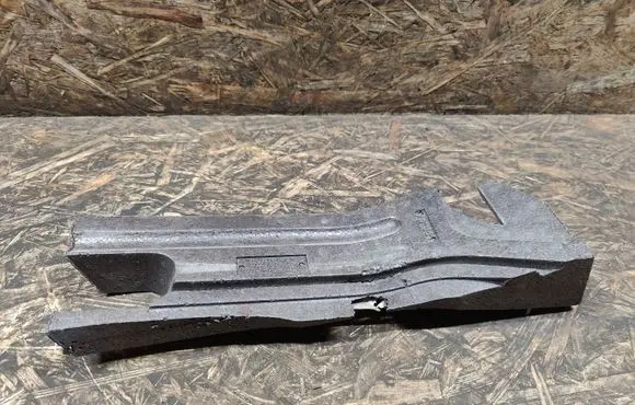 Maserati Quattroporte Front bumper foam support bar SX67069500