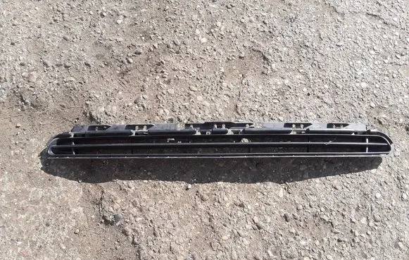 Citroen C5 Front bumper lower grill 9682331677