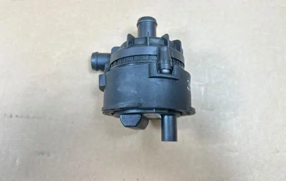 Porsche Taycan 9J1 Electric auxiliary coolant/water pump 9J1965567B