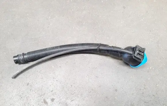 BMW 2 F45 Windshield washer fluid hose 7301629